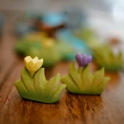 Bumbu Toys Gele Bloem Met Gras