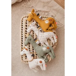 Kikadu Grabbing Toy Giraffe Spots